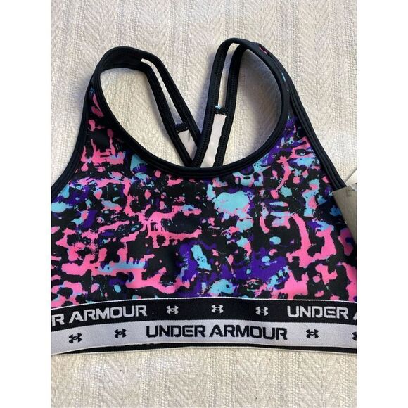 Under Armour Youth Medium Crossback
Printed Sports Bra - Picture 2 of 6